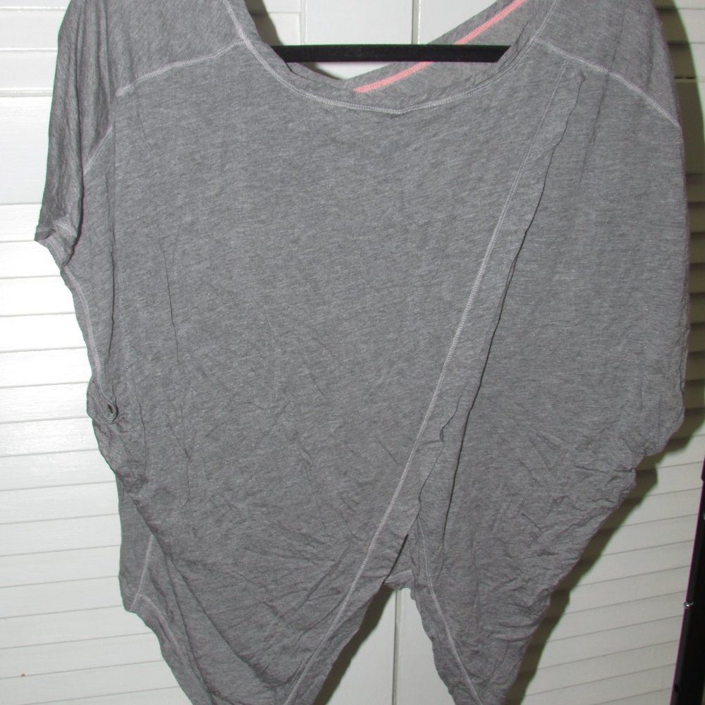 Lululemon Athletica top